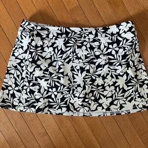 LANDS’ END Size 18 Women’s Swimsuit Swim Skirt Bottom in Black & White Floral